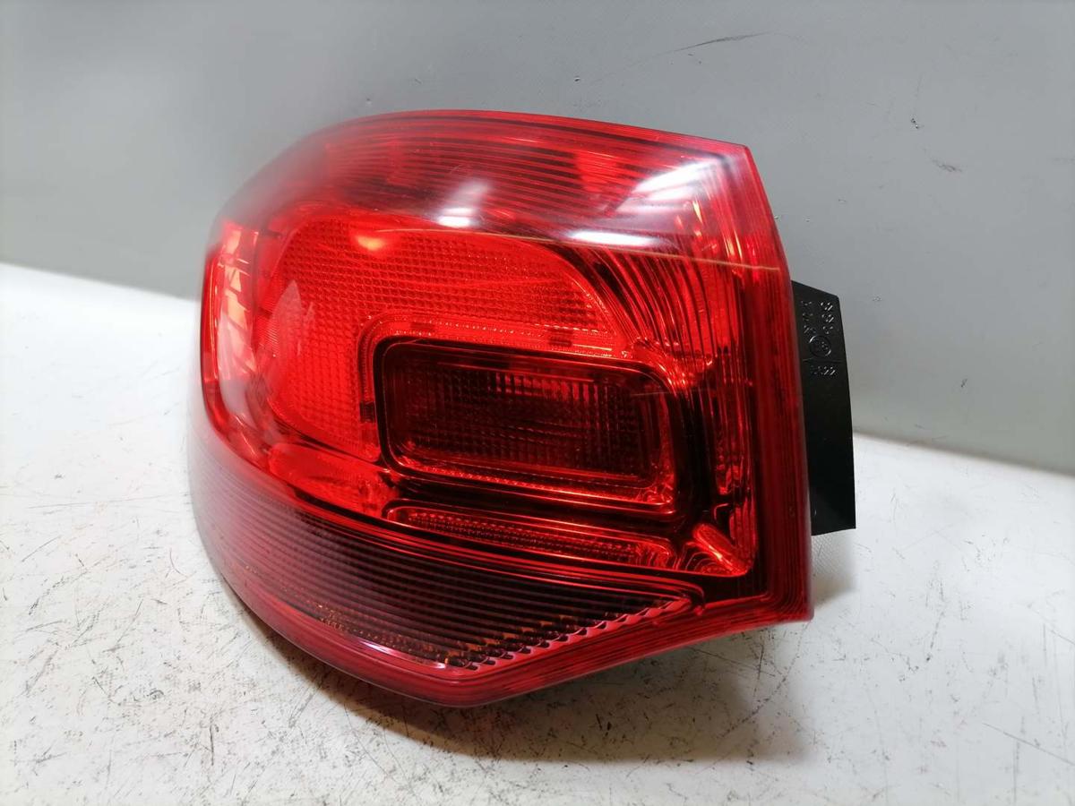 Opel Astra J original R&uuml;cklicht R&uuml;ckleuchte Schlussleuchte links au&szlig;en Kombi Bj.2013